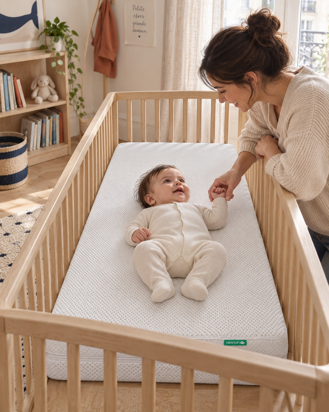Le matelas dans la chambre de bébé.