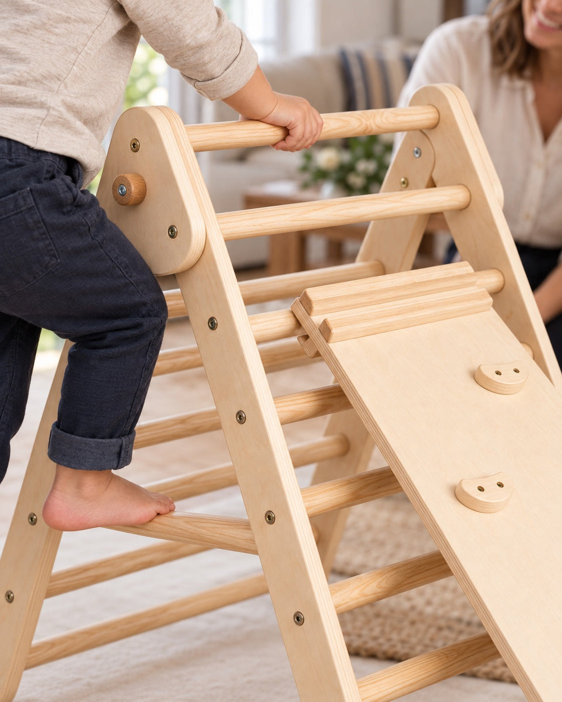 Une prise, un appui. Les mains, les pieds et la matière en action.